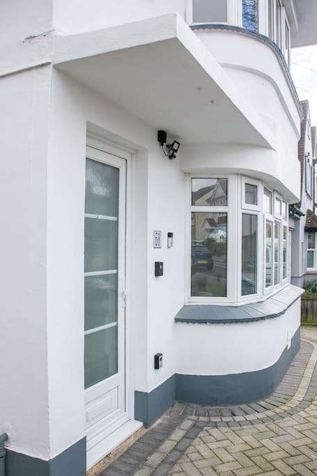 Apartamento Stylish Retreat In Leigh-On-Sea Southend-on-Sea Exterior foto