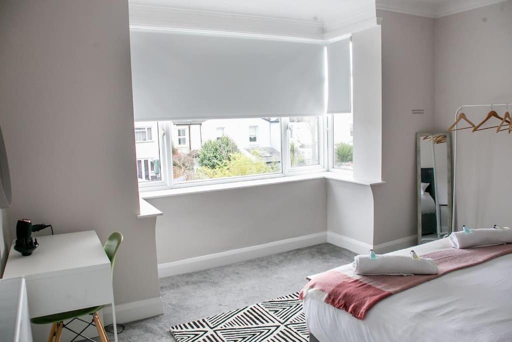 Apartamento Stylish Retreat In Leigh-On-Sea Southend-on-Sea Exterior foto
