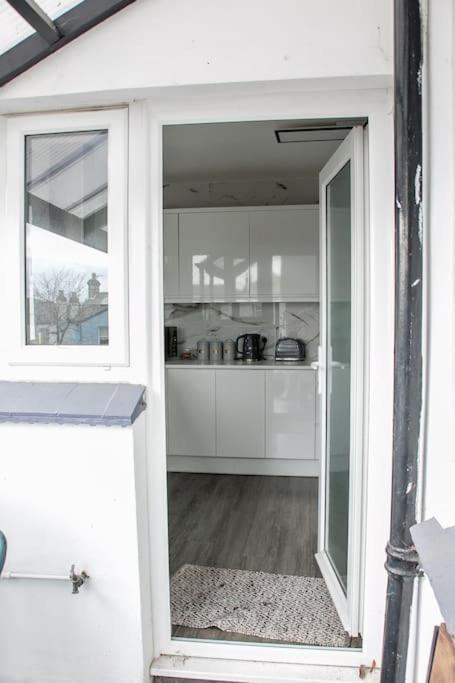 Apartamento Stylish Retreat In Leigh-On-Sea Southend-on-Sea Exterior foto