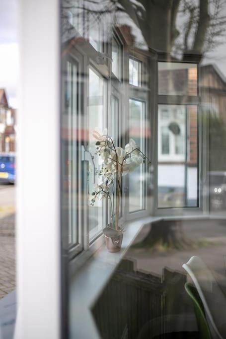 Apartamento Stylish Retreat In Leigh-On-Sea Southend-on-Sea Exterior foto