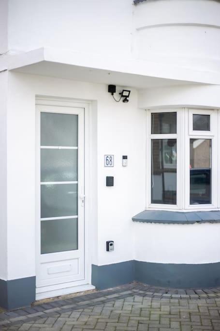 Apartamento Stylish Retreat In Leigh-On-Sea Southend-on-Sea Exterior foto